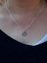 Load image into Gallery viewer, Round Flower Pendant